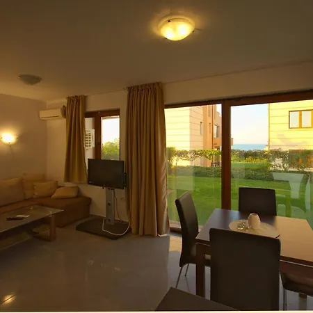 Apart-hotel Seagarden Lozenets