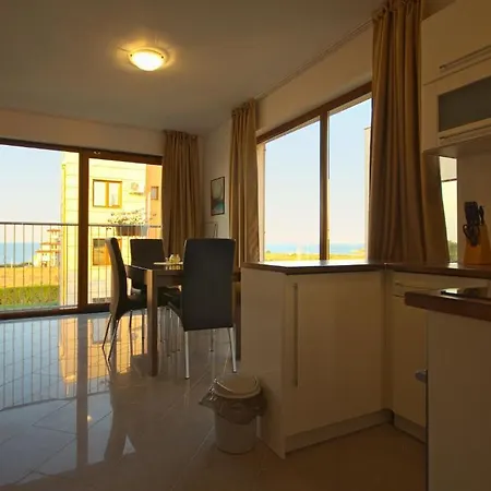 Aparthotel Seagarden 3*